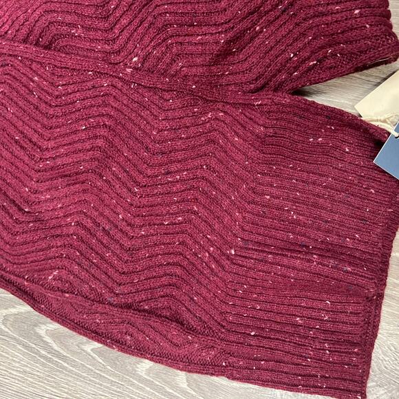 Universal Thread Women's Burgundy Ribbed Knit Scarf - NWT - Picture 5 of 6